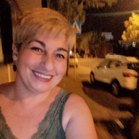 Azucena, Babysitter in Palafolls