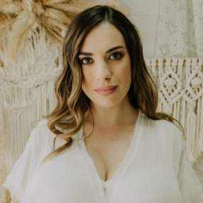 Laura Mar Luque, Babysitter in La Vall d'Uixó
