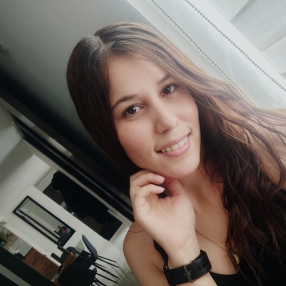 Roanyeli, Babysitter in Castalla