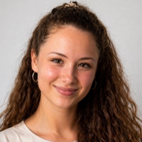 Sara, Babysitter in Huesca