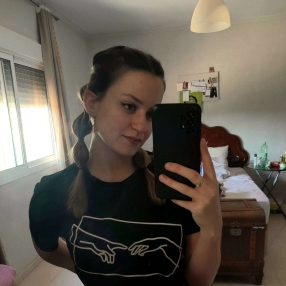Alicia, Niñera o canguro en Puente Genil