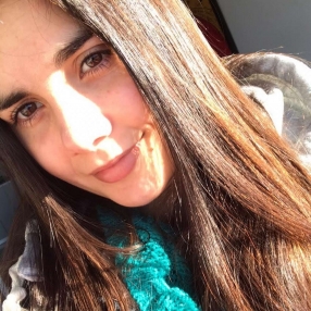 Florencia, Niñera o canguro en Arroyo de La Miel