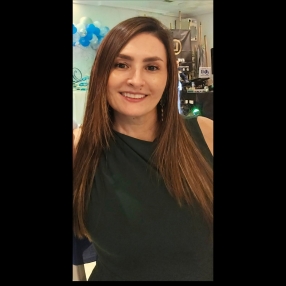 Lina, Niñera o canguro en Parla