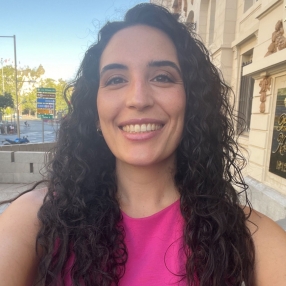 Sara, Babysitter in La Esperanza