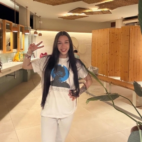 Lara, Niñera o canguro en Piera