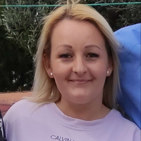 Alina Verónica, Babysitter in Xirivella