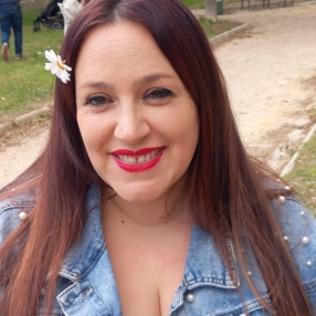 Victoria , Niñera o canguro en Cieza