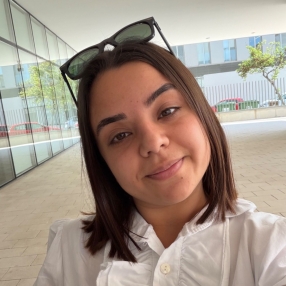 Carmen, Niñera o canguro en Moncada