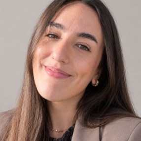 Nagore, Babysitter in Barakaldo