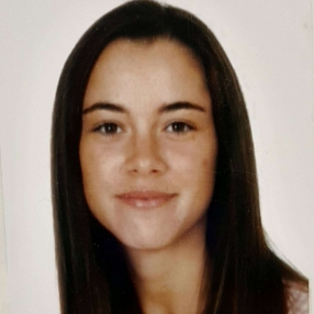 Maria Antònia, Babysitter in Binisalem
