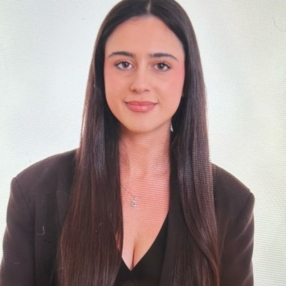 Raquel, Niñera o canguro en Mutilva