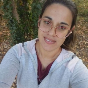 Lucía, Niñera o canguro en Barañáin