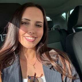 Lidia, Niñera o canguro en Motril