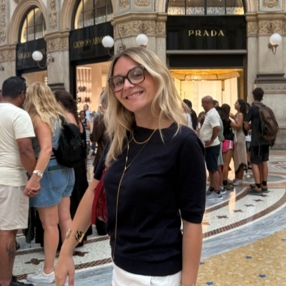 Alexia, Babysitter in Begues