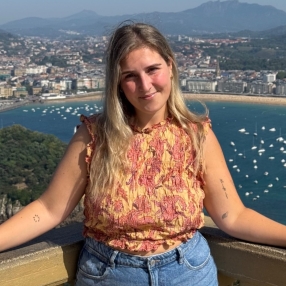 Mery, Niñera o canguro en Ames