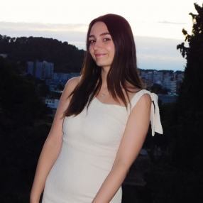 Laura, Niñera o canguro en Gavà
