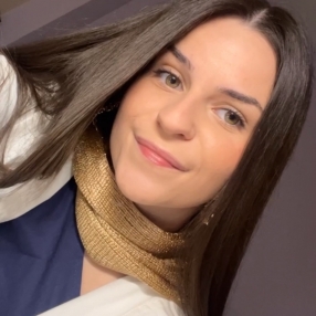 Cristina, Niñera o canguro en Requena