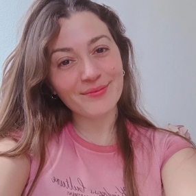 Yanina, Niñera o canguro en San Isidro