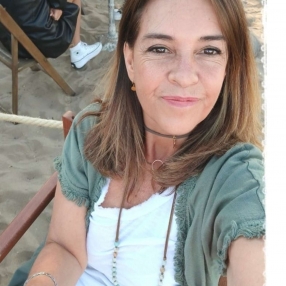 Itziar, Niñera o canguro en Deltebre