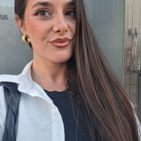 Raquel, Niñera o canguro en San Fernando