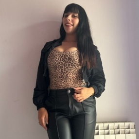 Naiara, Niñera o canguro en Vidreres