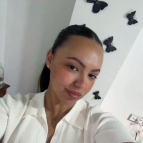 Chaima, Babysitter in Redován