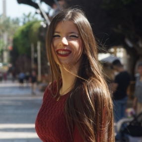 Laura, Babysitter in Almería
