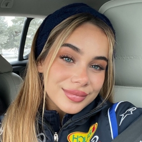 Aitana, Niñera o canguro en Campello