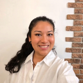 Miluska, Babysitter in La Linea de la Concepción