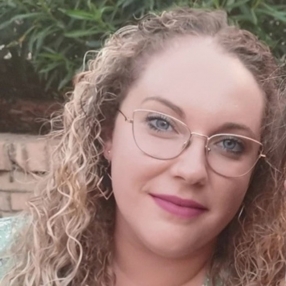 Elena, Niñera o canguro en Lucena