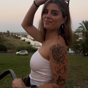 Anyi, Babysitter in Arcos de la Frontera