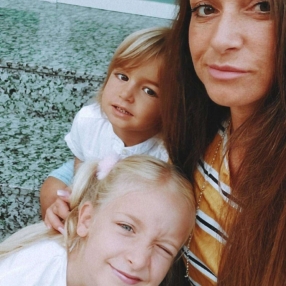 Barbara, Family in La Pobla de Vallbona