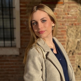 Cristina, Niñera o canguro en Santanyí