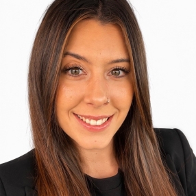 Cecilia, Niñera o canguro en Guía de Isora
