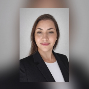 Micaela , Niñera o canguro en la Nucia