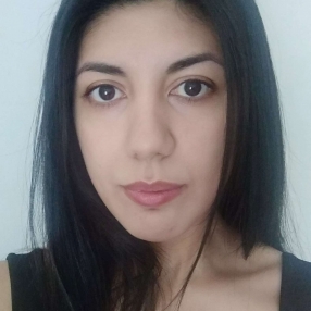 Luciana, Niñera o canguro en Arteixo