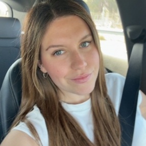 Ángela, Babysitter in Cabra