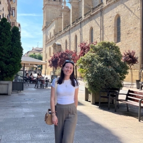 Nuria, Niñera o canguro en Torres de la Alameda