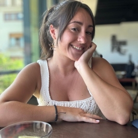 Alba, Babysitter in Palafrugell