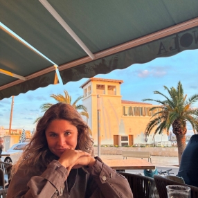 Hada, Babysitter in Binissalem
