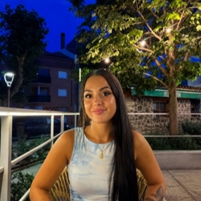 Noelia, Babysitter in El Casar