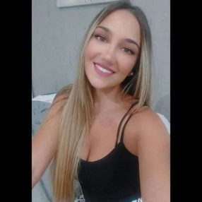 Lorena, Niñera o canguro en Poblete
