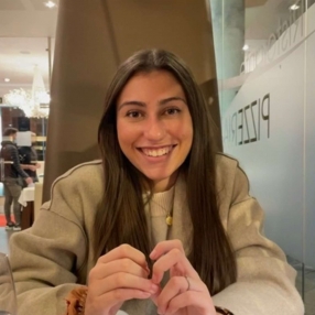 Nadia, Babysitter in Montilla