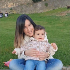 Ainara, Family in Valle de Trápaga
