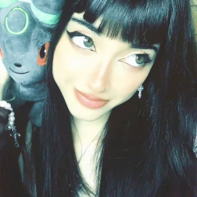 Joselyn Nicole, Niñera o canguro en Talavera la Real