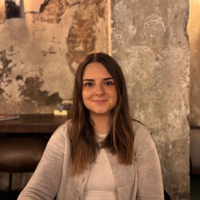 Mireia, Niñera o canguro en Puigpelat