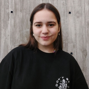 Yaiza, Babysitter in Orense