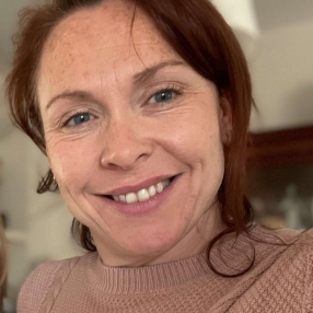 Lyndsay, Babysitter in Bormujos