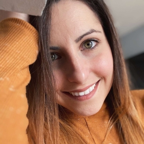 Jennifer, Babysitter in Enguera