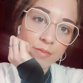 Victoria, Babysitter in Villanueva de la Serena
